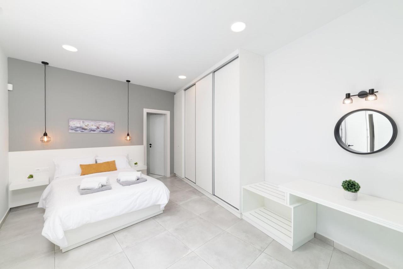 Villa Zaneti By Posarellivillas Agia Marina エクステリア 写真